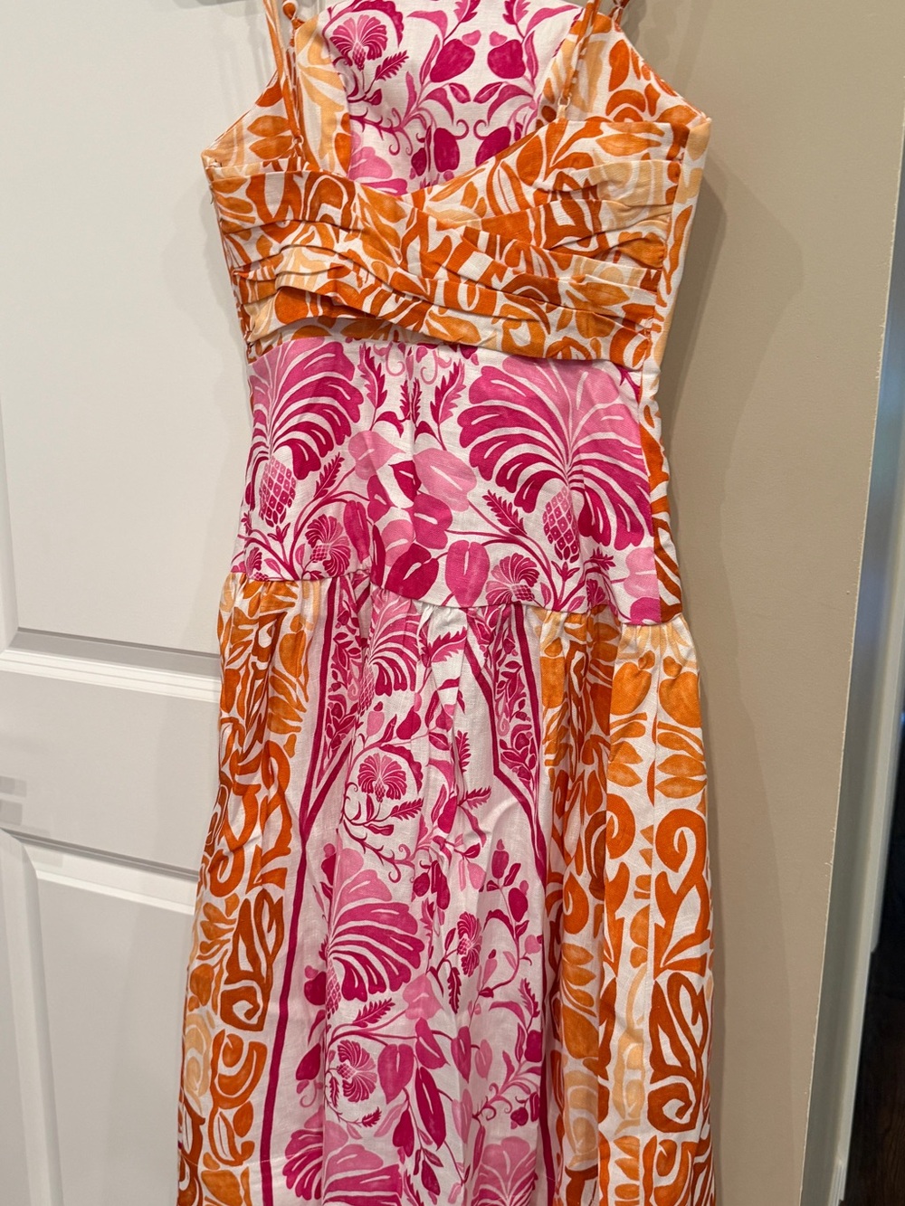 BNWT FARM Rio Pink and Orange Floral Maxi Dress - Picture 2 of 10